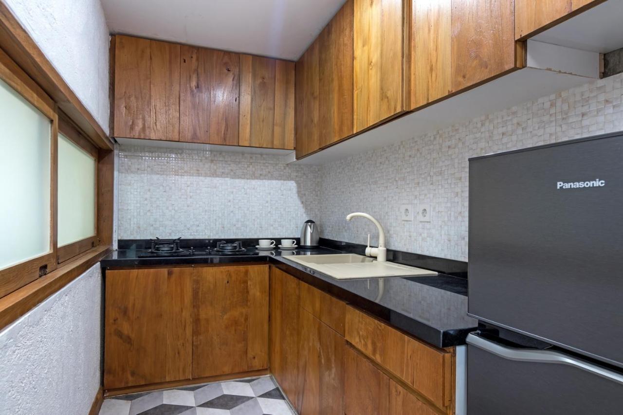 Ruang Tekuni Apartment Легиан Екстериор снимка