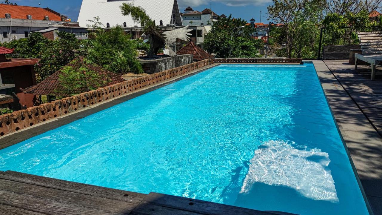 Ruang Tekuni Apartment Легиан Екстериор снимка